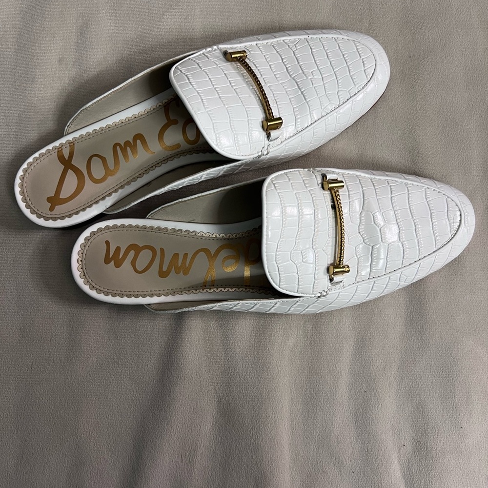 🤍✨ Sam Edelman White Croc Embossed Mule Loafers Size 9 Gold Bit ✨🤍